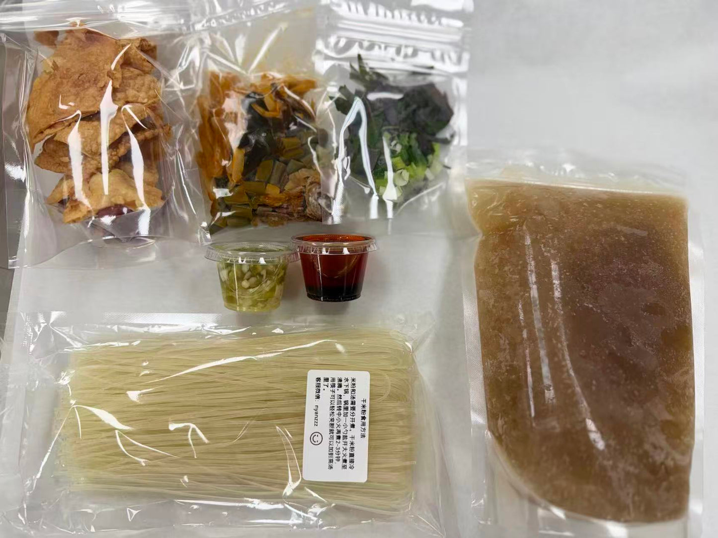 正宗柳州螺蛳粉料理包（冰鲜螺蛳粉）