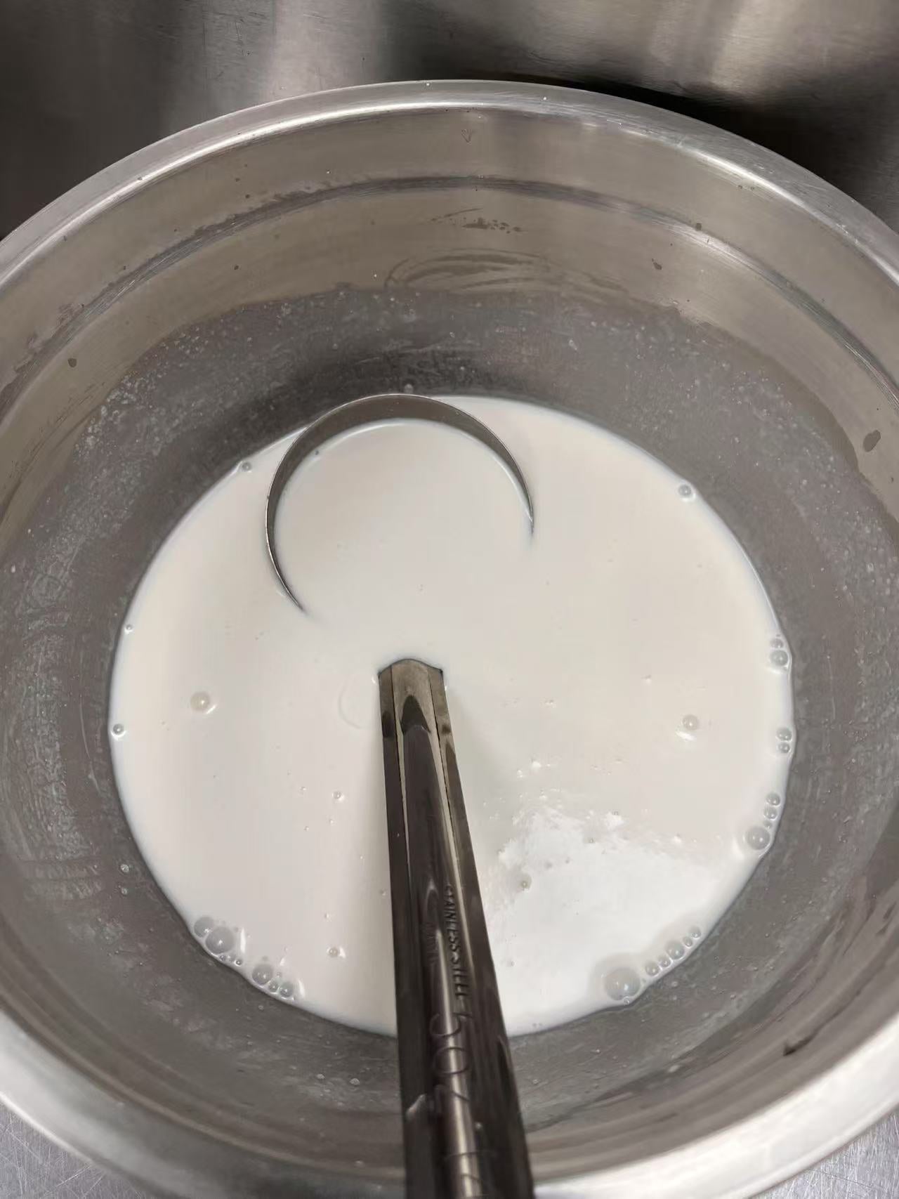 南国风味椰汁斑斓糕 (约1/2LB)